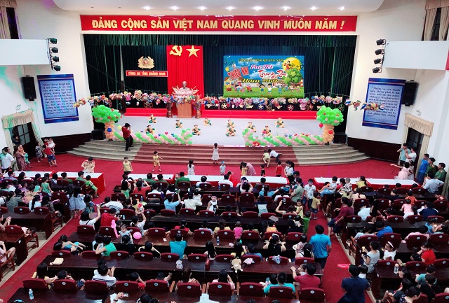 Chương trình vui Tết Trung thu cho con cán bộ, chiến sỹ Công an tỉnh Quảng Nam